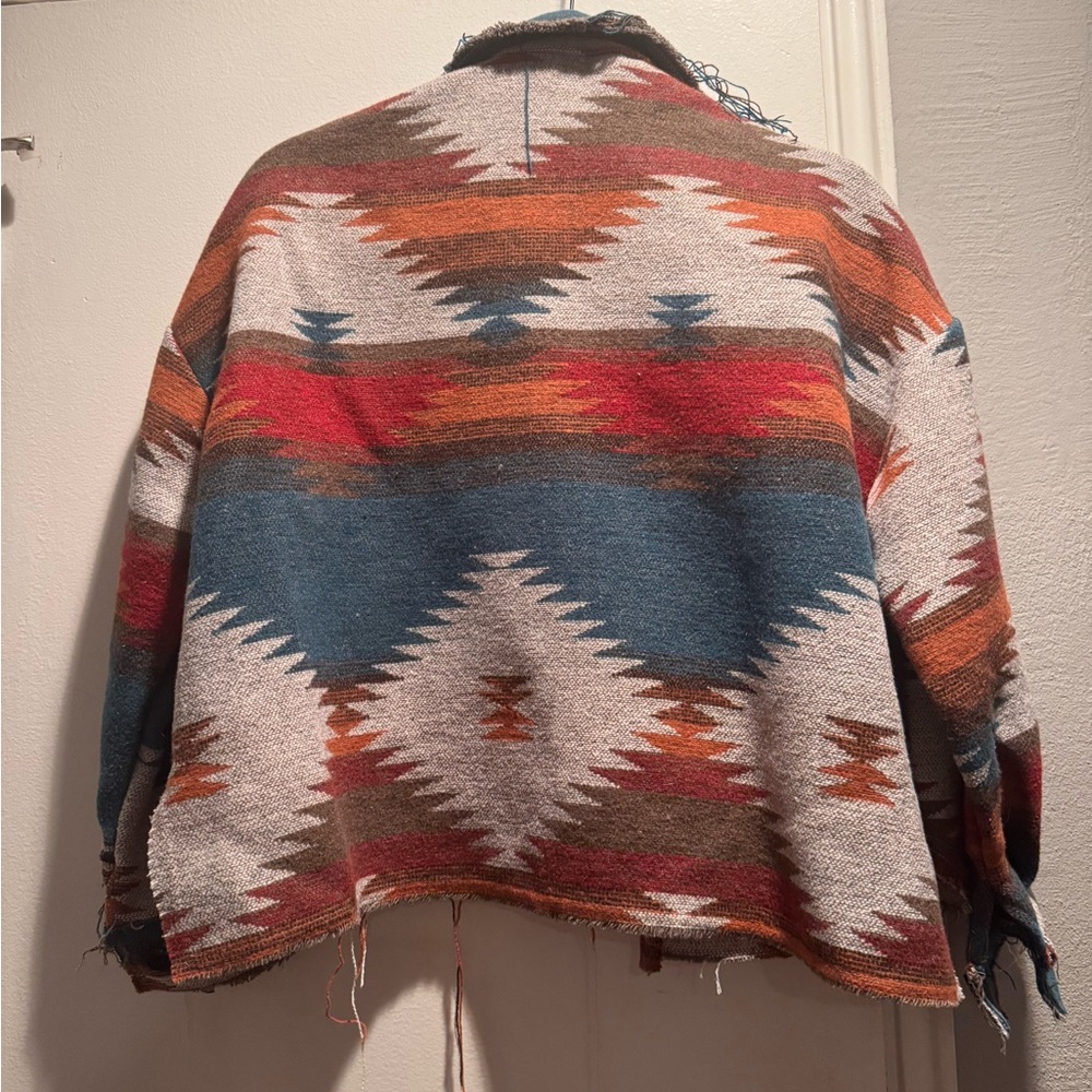 Aztec Distressed Style Shacket - Picture 6 of 7